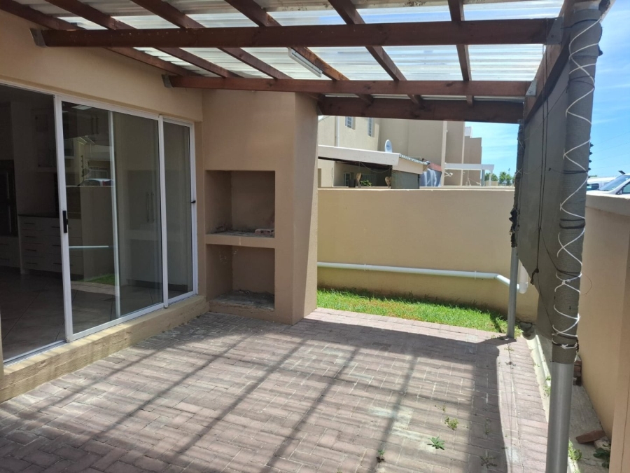 3 Bedroom Property for Sale in Gordons Bay Central Western Cape